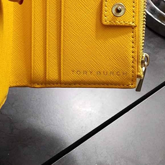 Tory Burch Yellow Wallet - Picture 11 of 11